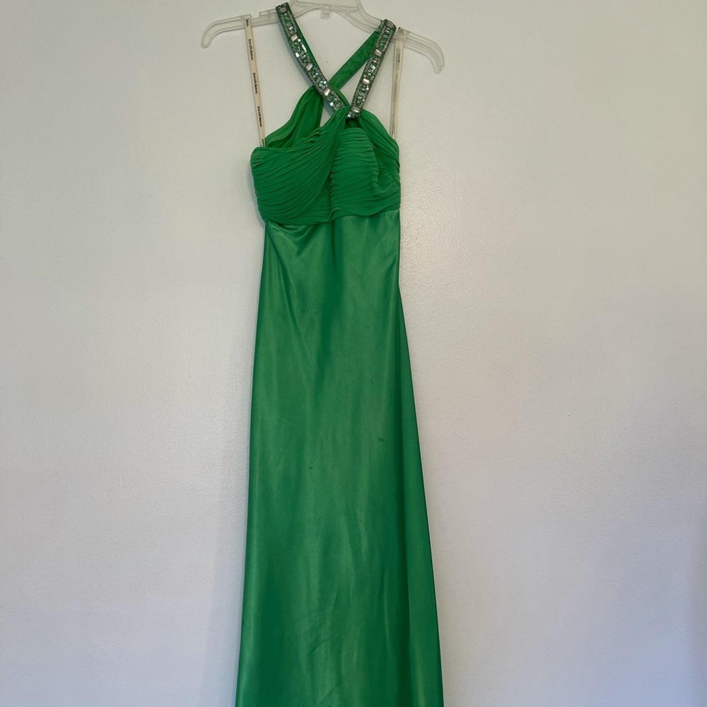 Adrianna Papell Lime Green Gown Size 3/4 side neck design